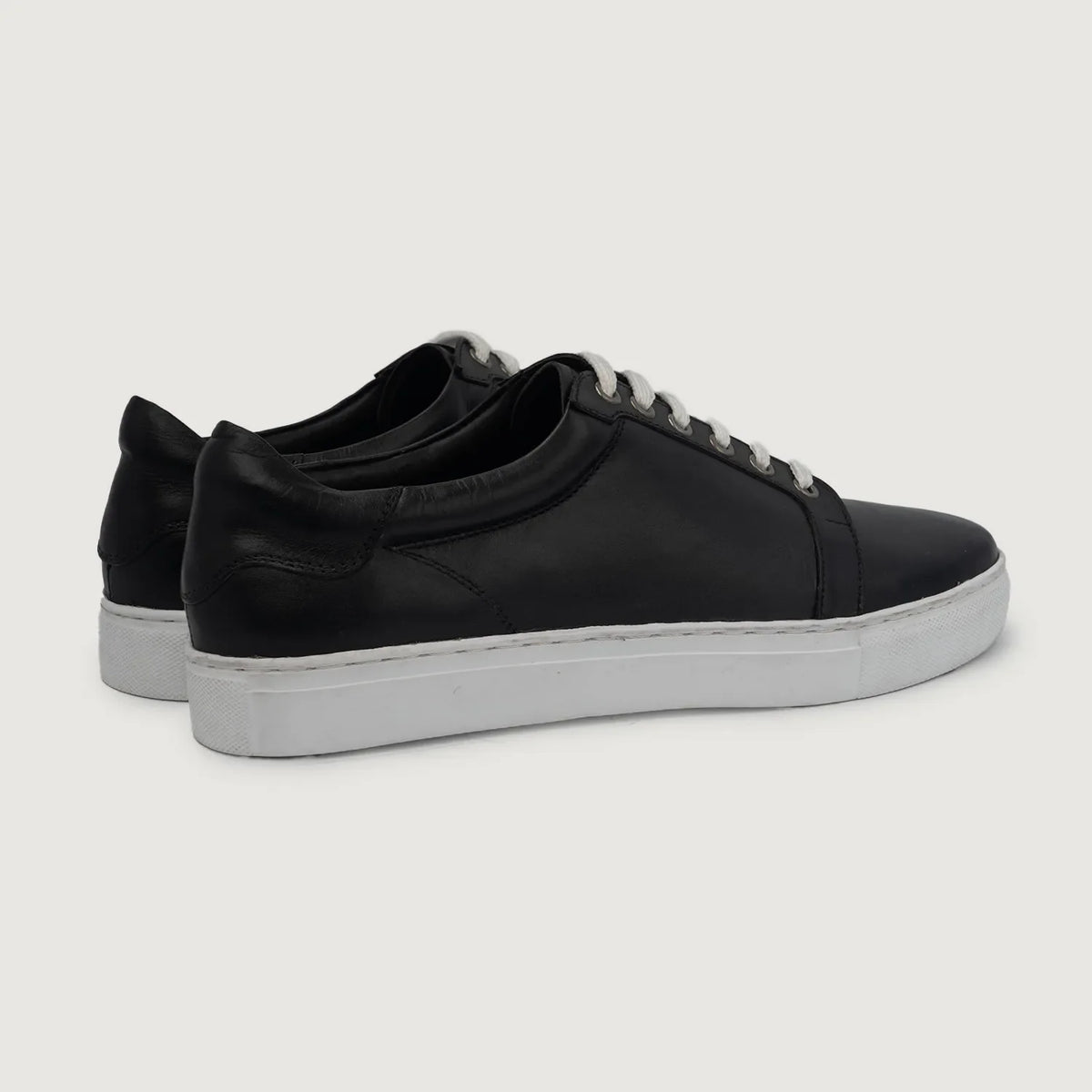 Carter Runn Black Leather Sneakers For Men - Reinforced Heel Counter & Precision Double-Row Stitching Detail
