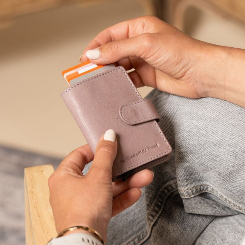 Kaunas Full-Grain Leather Card Holder