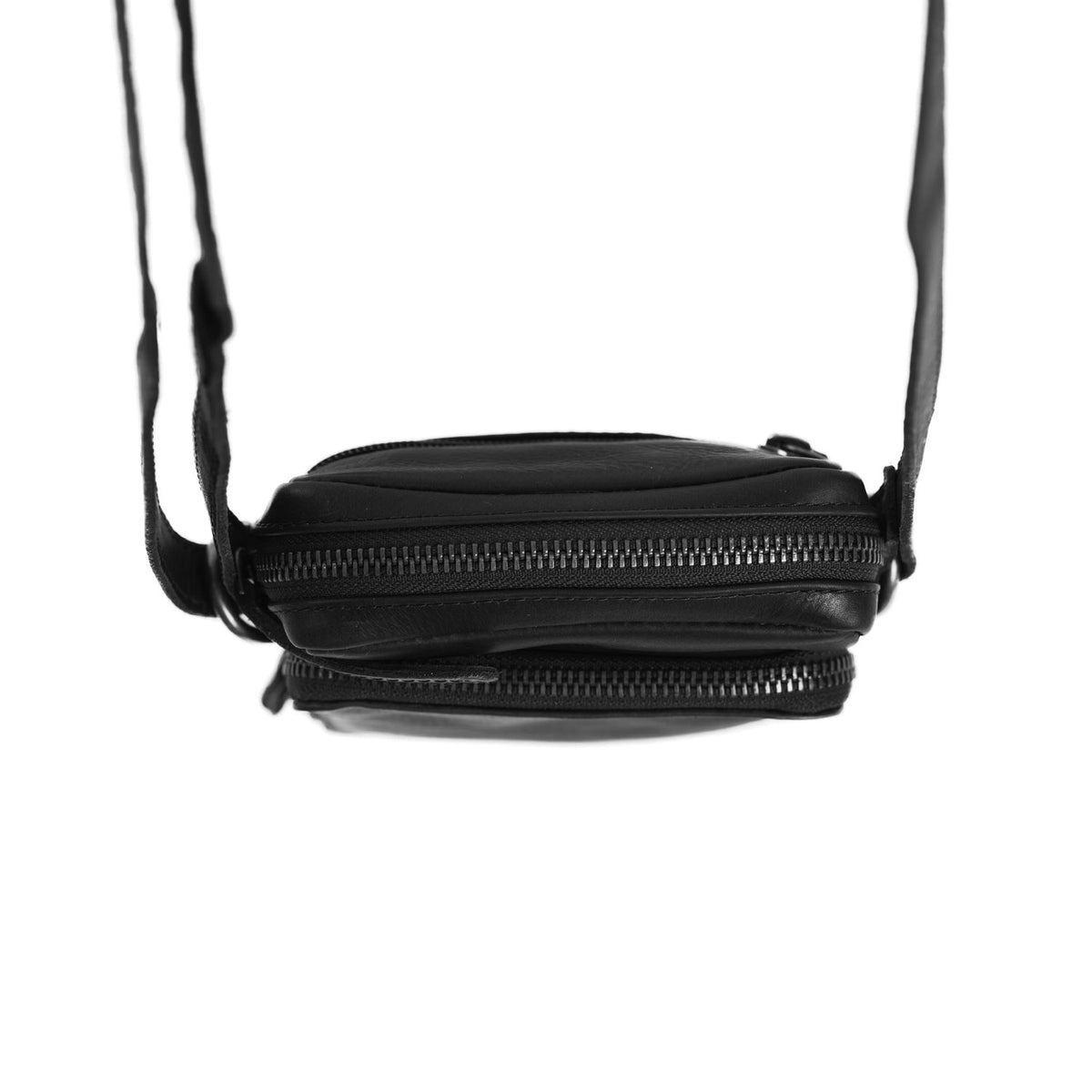 Styled Fit Perspective of Hamilton Full-Grain Leather Phone Bag on Model - Natural Daylight Drape